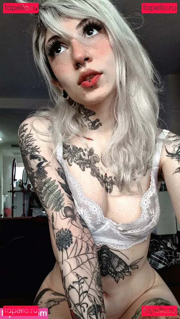 Aline Fox Onlyfans Photo Gallery 