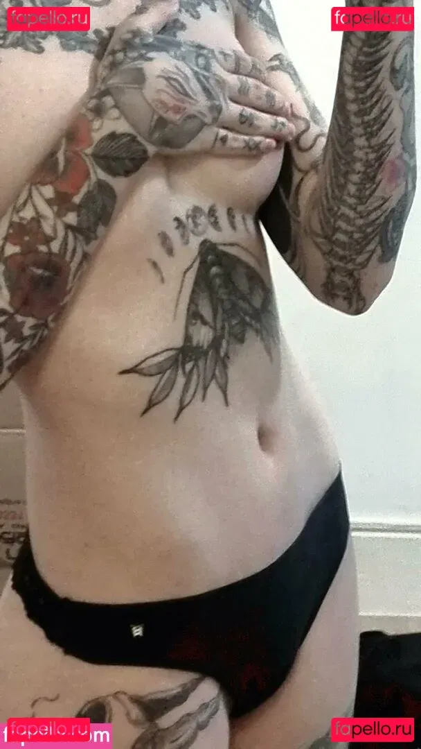 Aline Fox Onlyfans Photo Gallery 