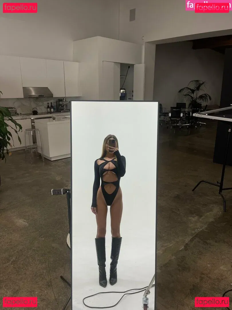 niikkirose Onlyfans Photo Gallery 