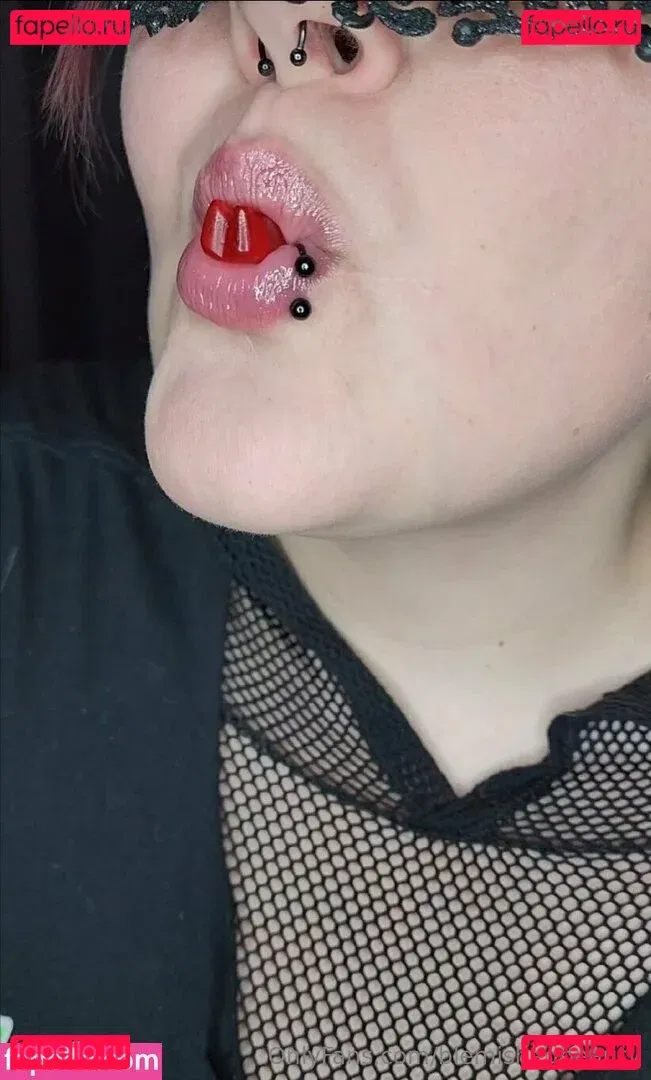 blemishedbeauty Onlyfans Photo Gallery 