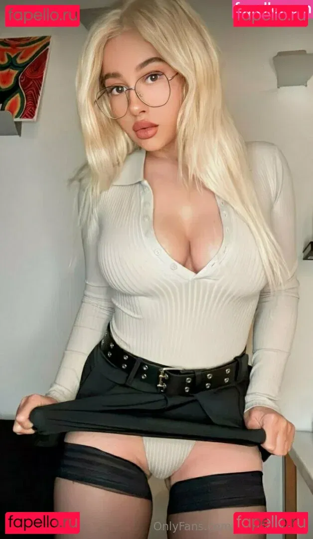 natural_katie Onlyfans Photo Gallery 