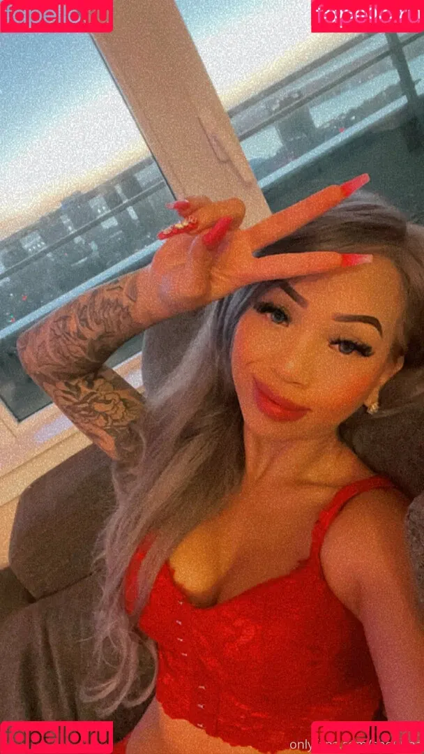 xs98x Onlyfans Photo Gallery 