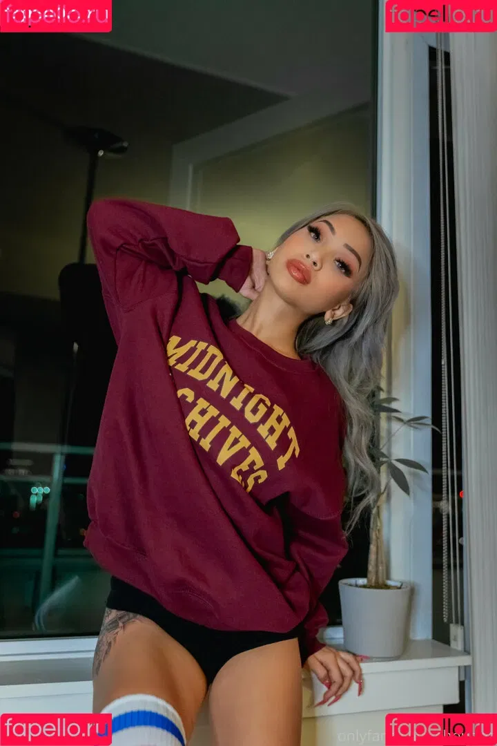xs98x Onlyfans Photo Gallery 