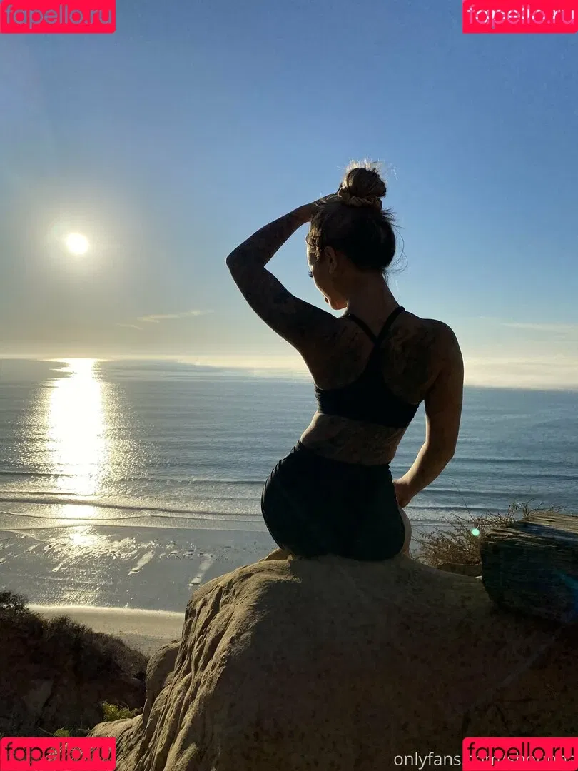 xs98x Onlyfans Photo Gallery 