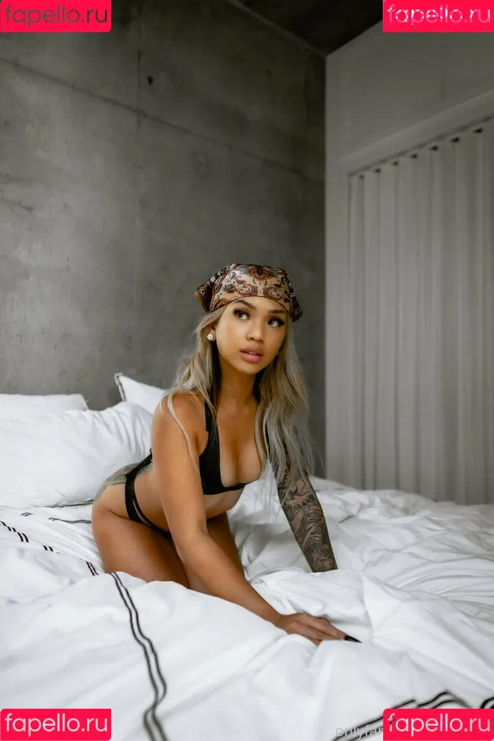 xs98x Onlyfans Photo Gallery 