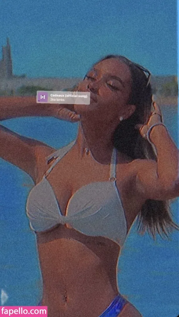 xs98x Onlyfans Photo Gallery 