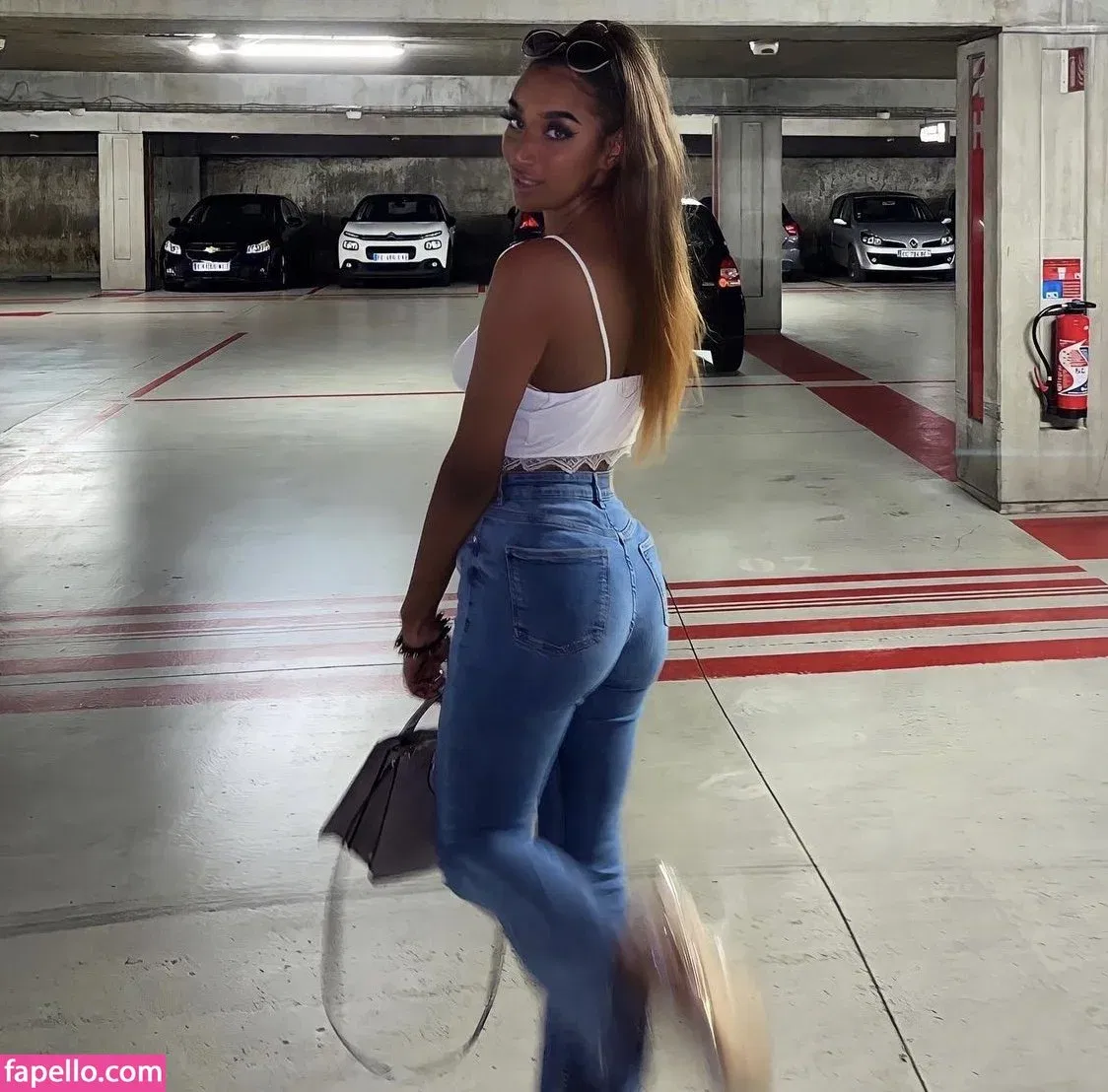 xs98x Onlyfans Photo Gallery 