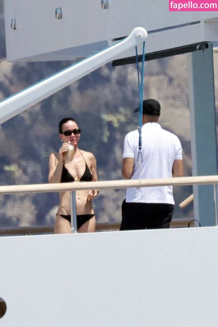 Katy Perry Onlyfans Photo Gallery 