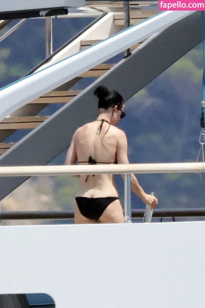 Katy Perry Onlyfans Photo Gallery 