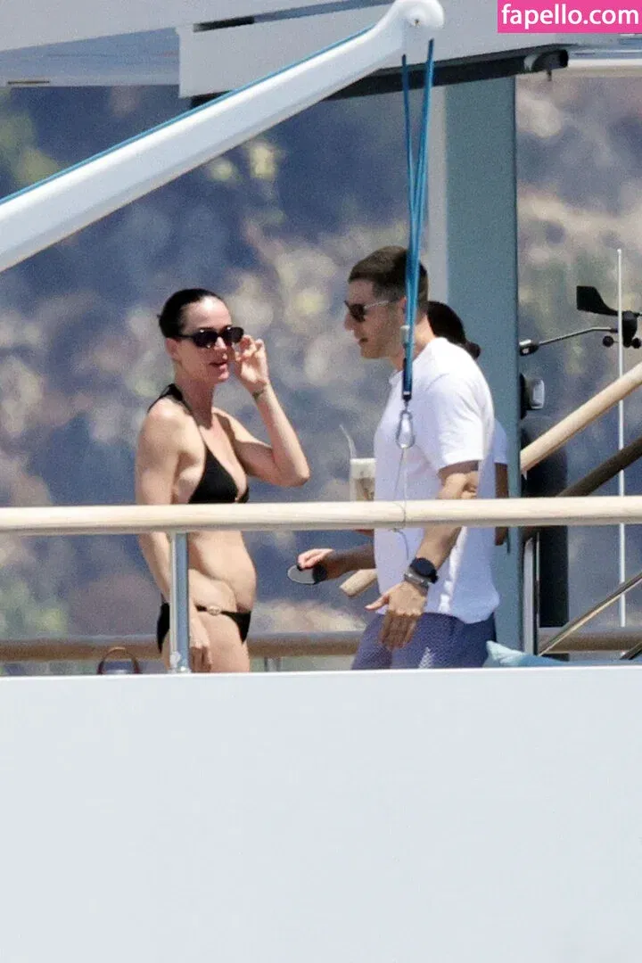 Katy Perry Onlyfans Photo Gallery 