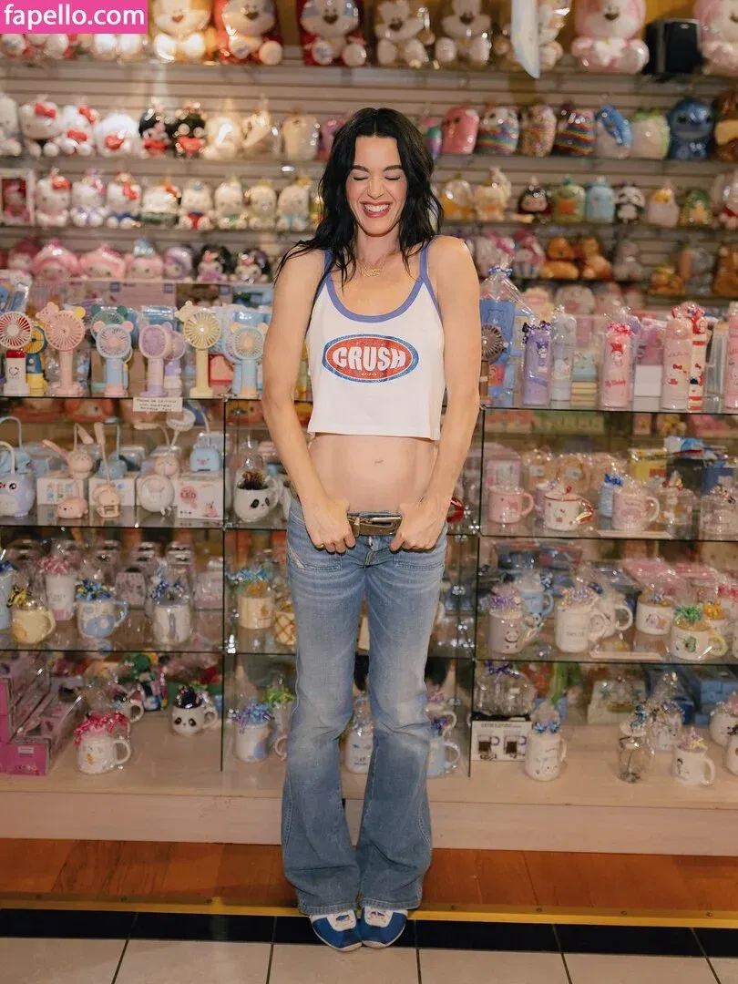 Katy Perry Onlyfans Photo Gallery 