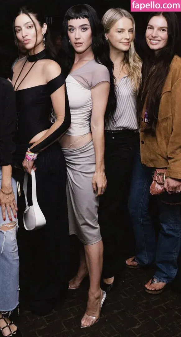 Katy Perry Onlyfans Photo Gallery 