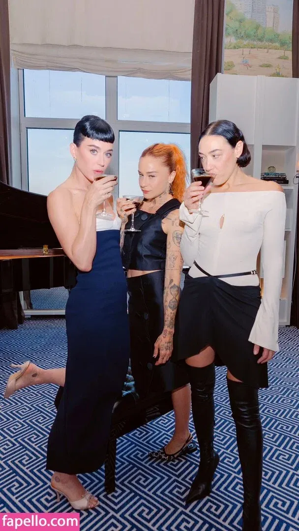 Katy Perry Onlyfans Photo Gallery 