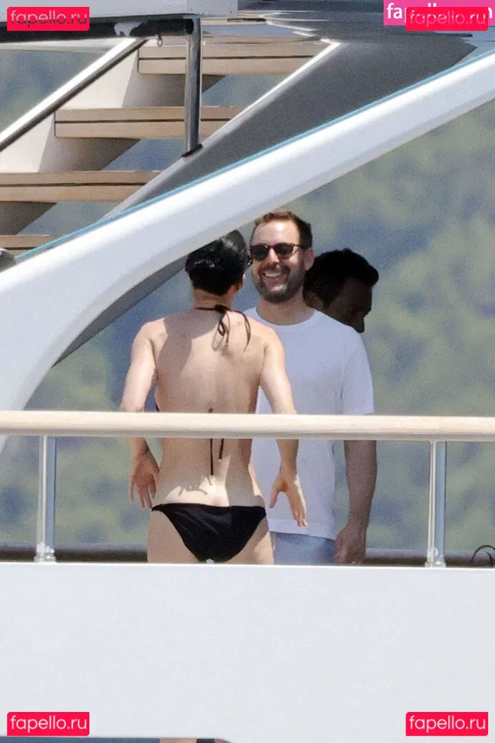 Katy Perry Onlyfans Photo Gallery 