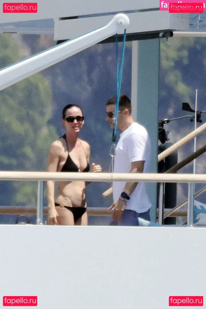 Katy Perry Onlyfans Photo Gallery 