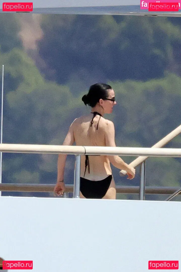 Katy Perry Onlyfans Photo Gallery 