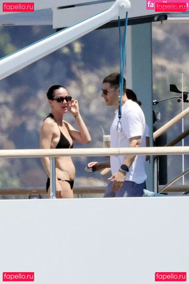 Katy Perry Onlyfans Photo Gallery 