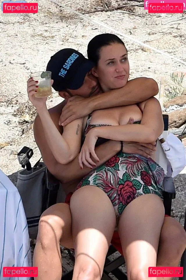 Katy Perry Onlyfans Photo Gallery 