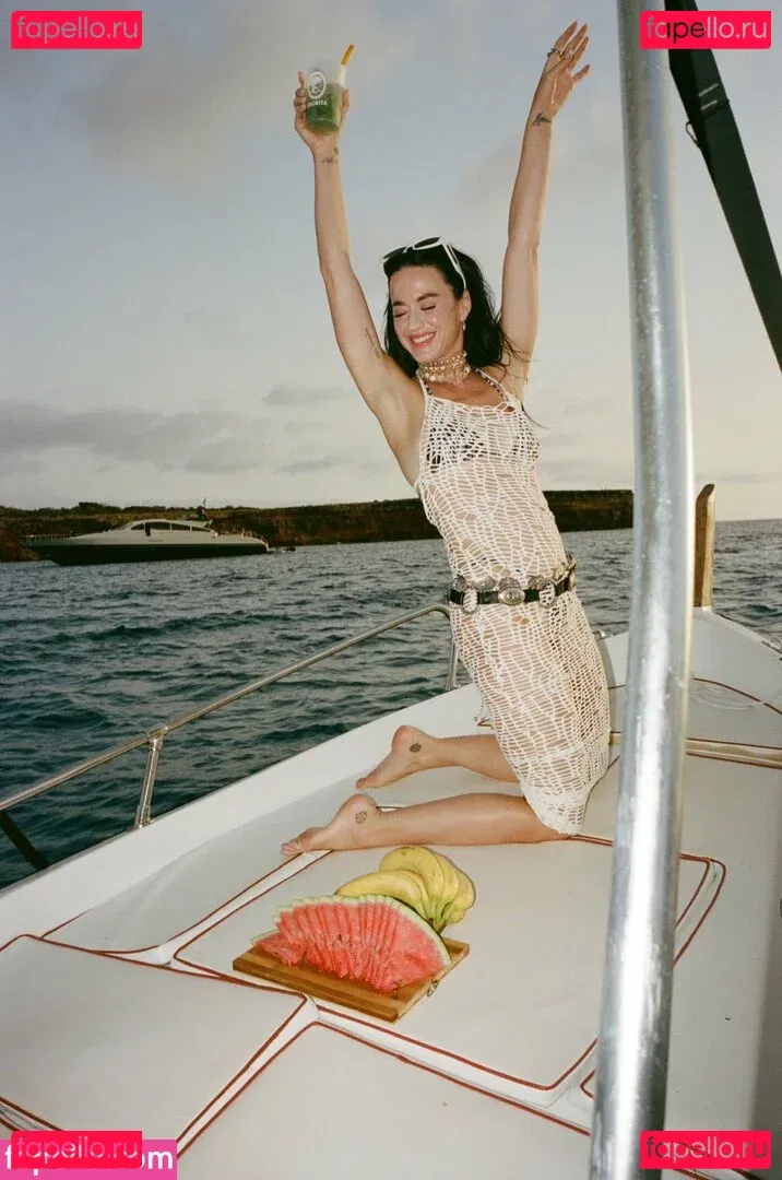 Katy Perry Onlyfans Photo Gallery 