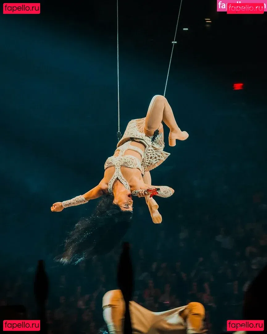 Katy Perry Onlyfans Photo Gallery 