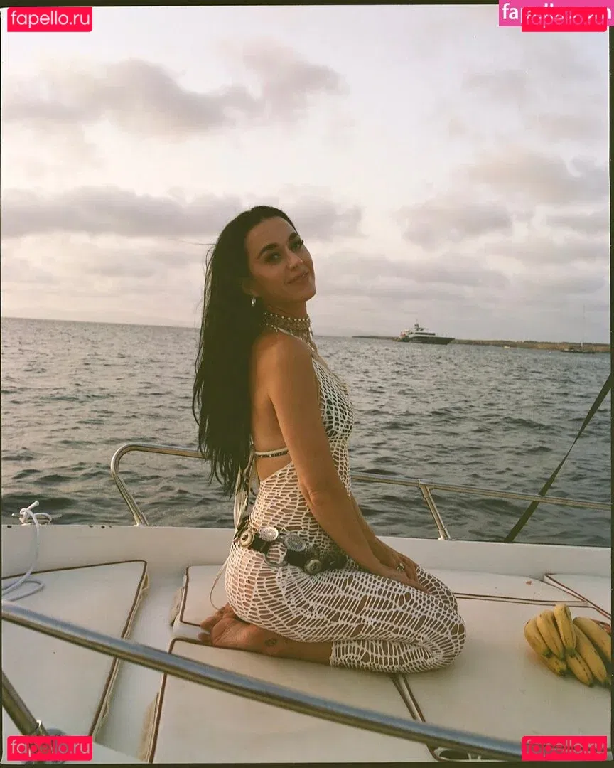 Katy Perry Onlyfans Photo Gallery 