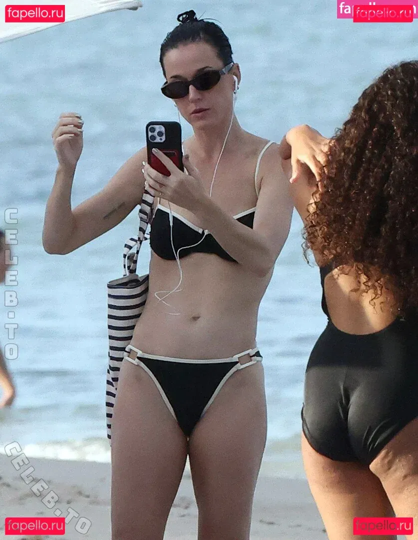 Katy Perry Onlyfans Photo Gallery 