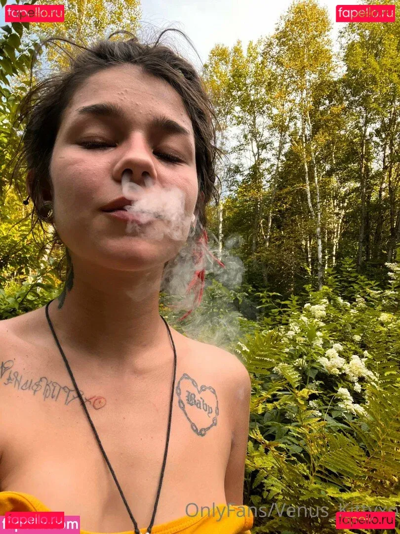 venus_kittyxo Onlyfans Photo Gallery 