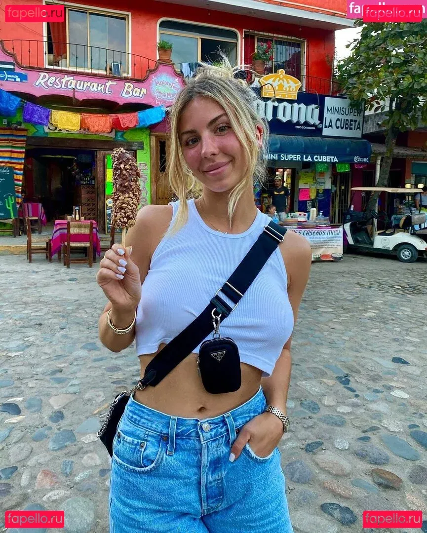 Beatrice Bouchard Onlyfans Photo Gallery 