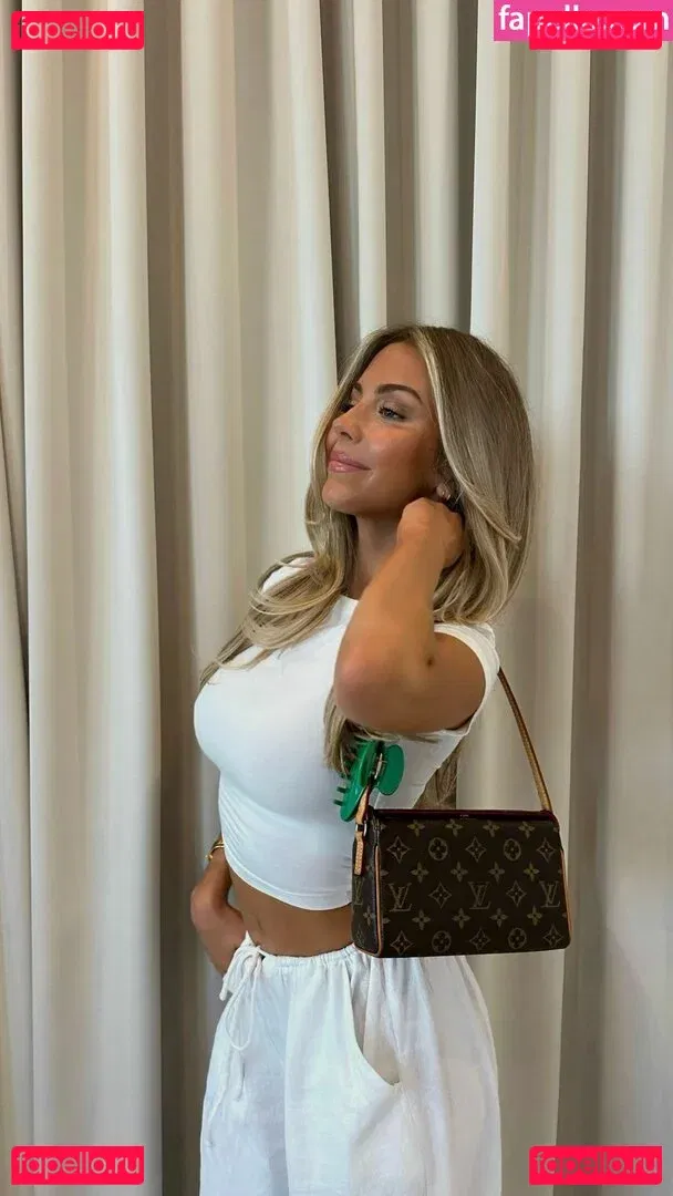 Beatrice Bouchard Onlyfans Photo Gallery 