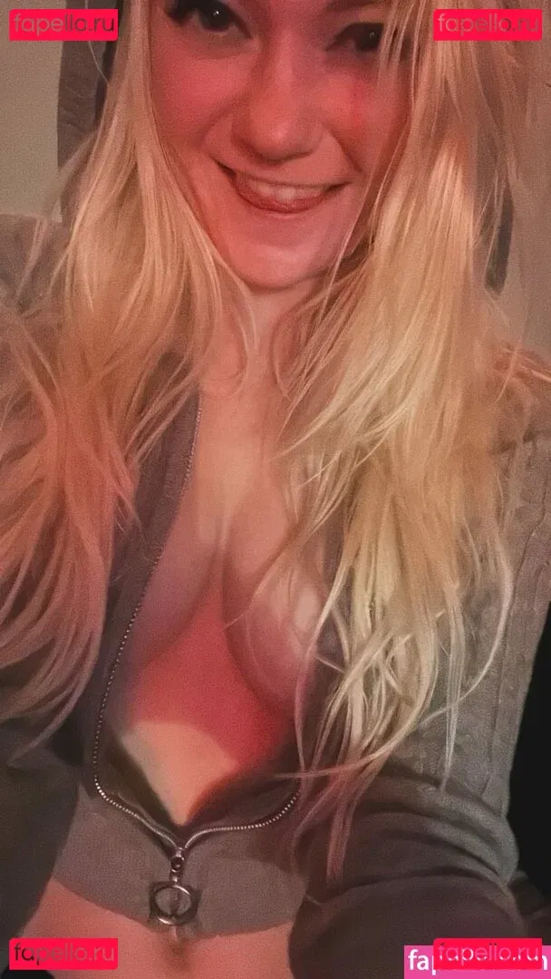 Chloe Foster Onlyfans Photo Gallery 