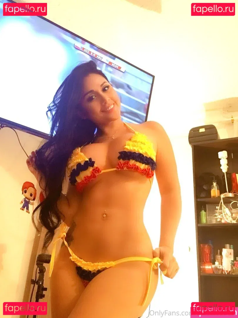 Xdayaannax Onlyfans Photo Gallery 