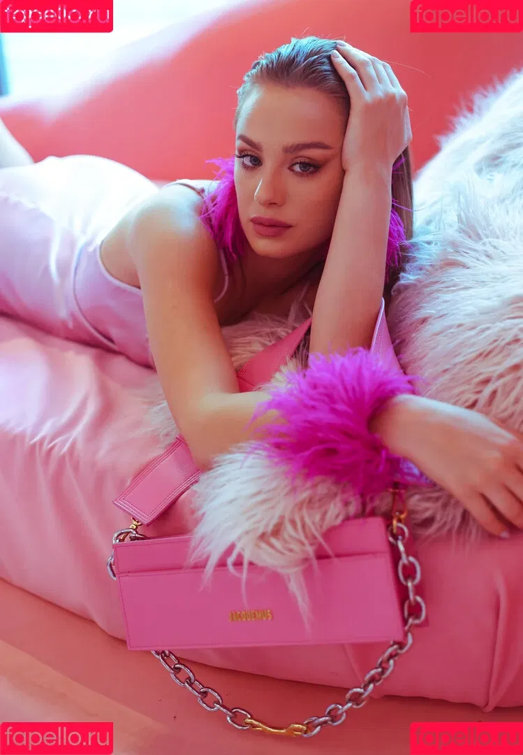 Wiktoria Gasiewska Onlyfans Photo Gallery 
