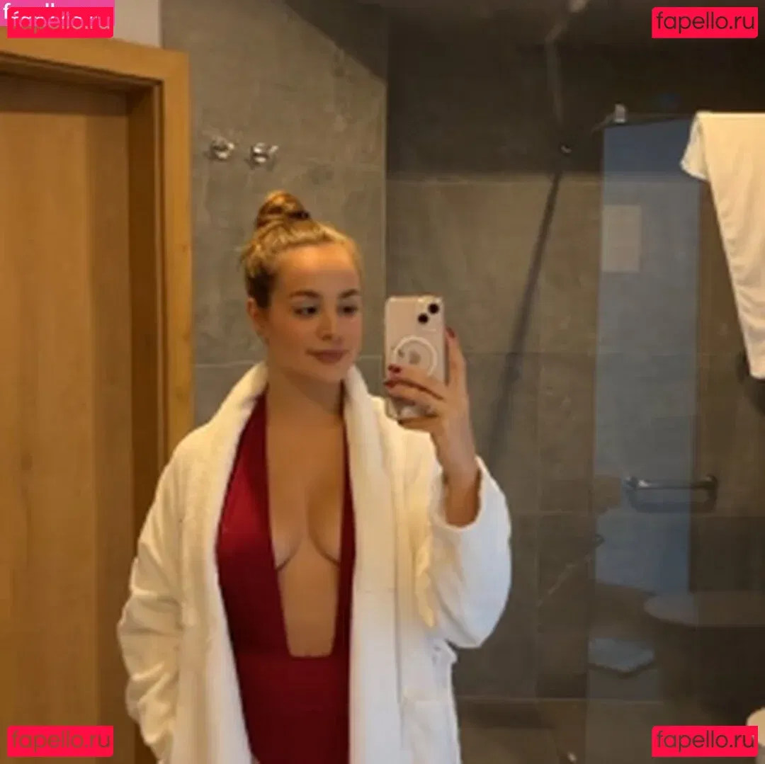 Wiktoria Gasiewska Onlyfans Photo Gallery 