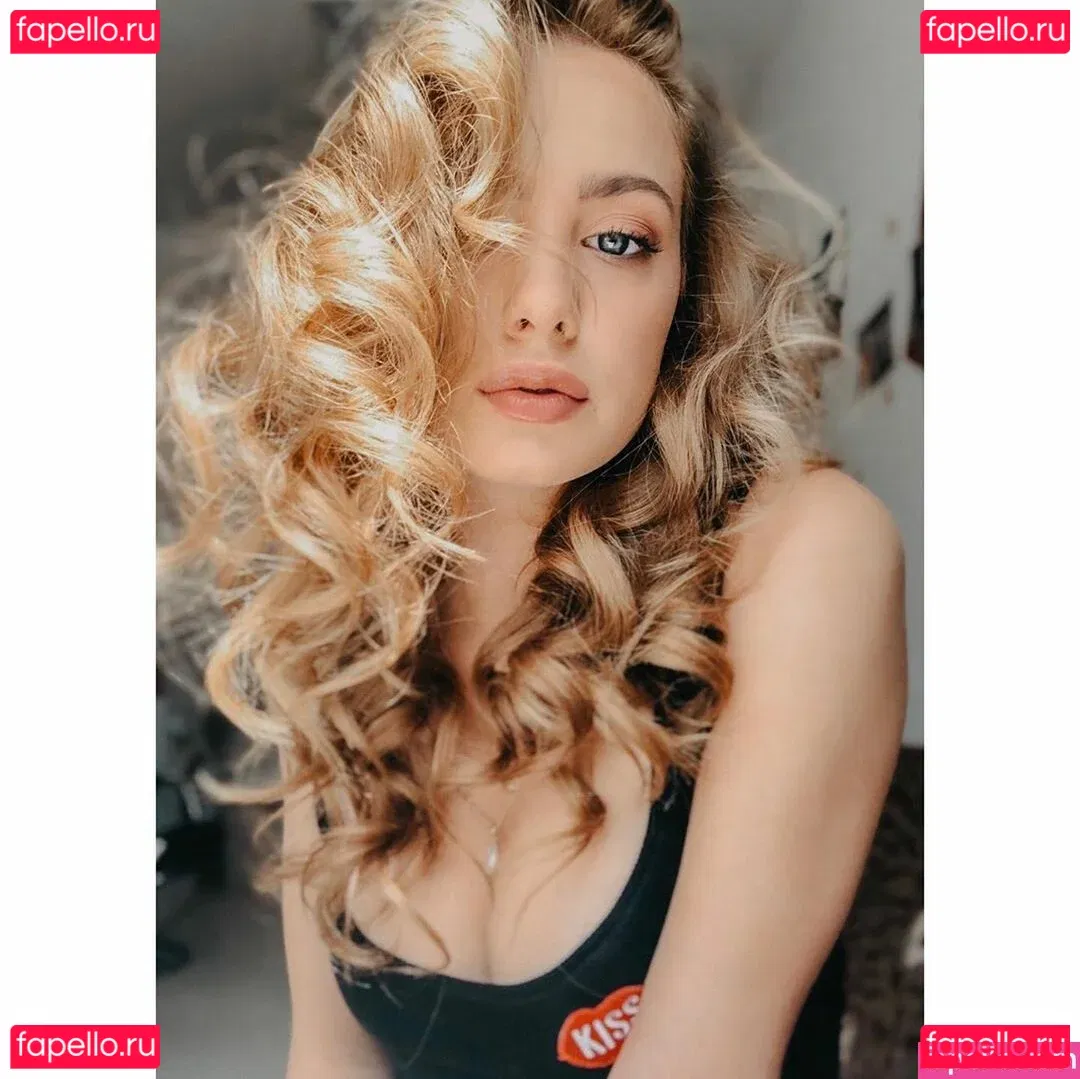 Wiktoria Gasiewska Onlyfans Photo Gallery 