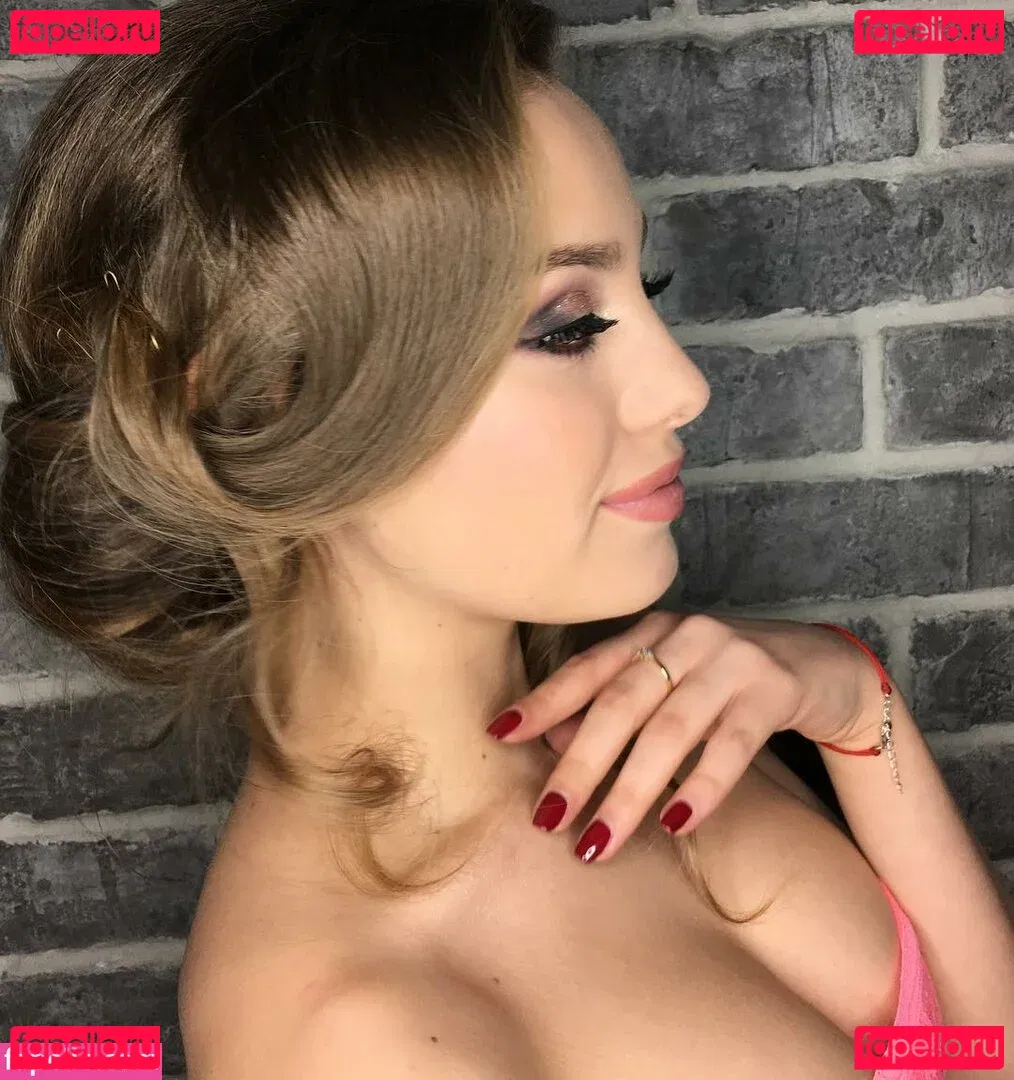 Wiktoria Gasiewska Onlyfans Photo Gallery 