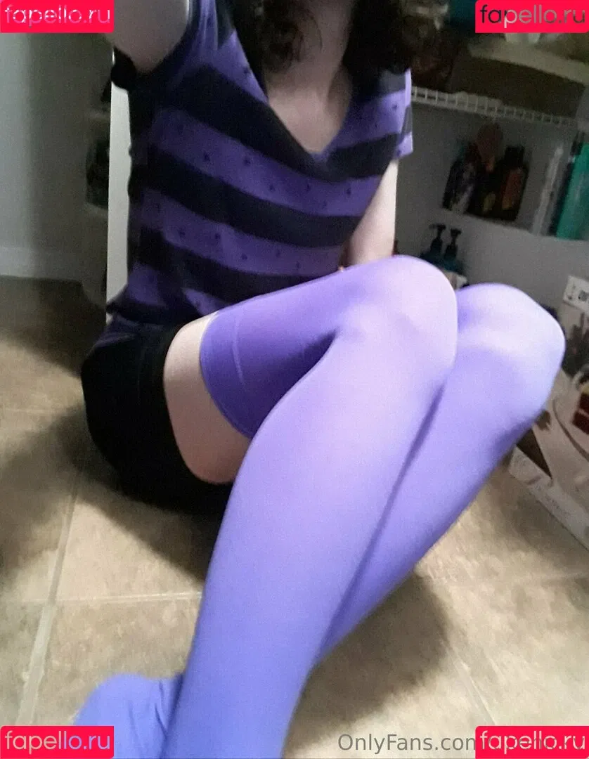 ukenicky Onlyfans Photo Gallery 