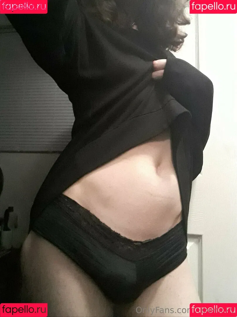 ukenicky Onlyfans Photo Gallery 