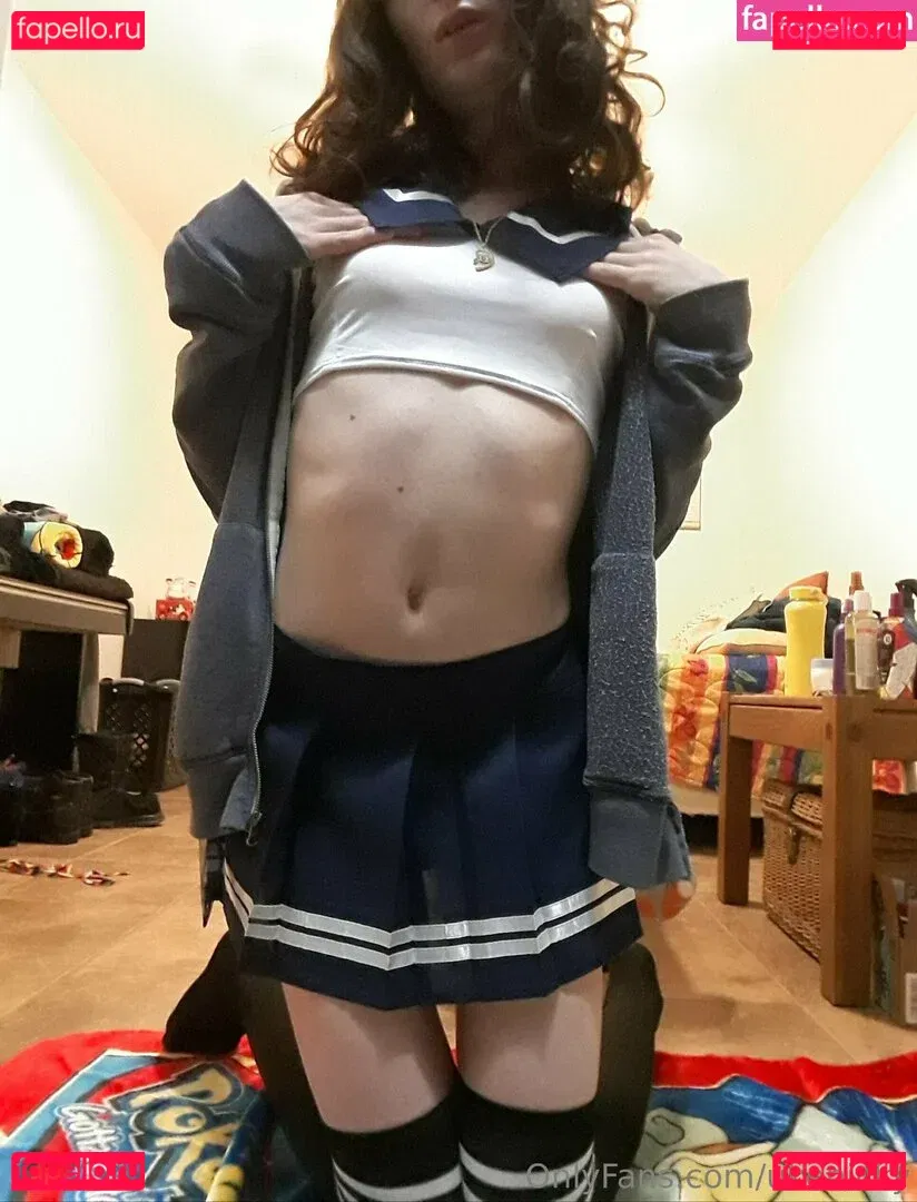 ukenicky Onlyfans Photo Gallery 