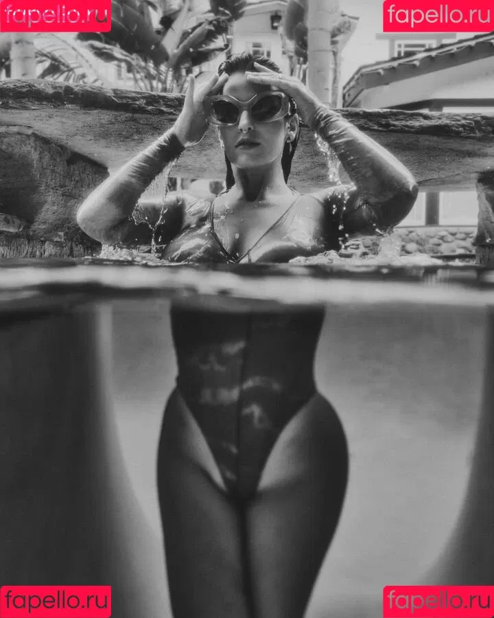 Lasirena69 Onlyfans Photo Gallery 