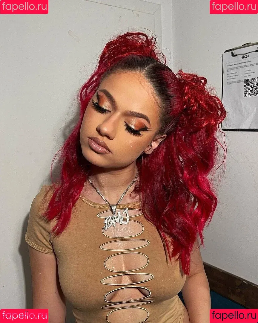 badmomzjay Onlyfans Photo Gallery 