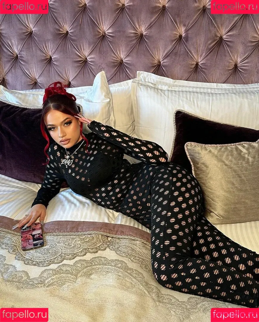 badmomzjay Onlyfans Photo Gallery 