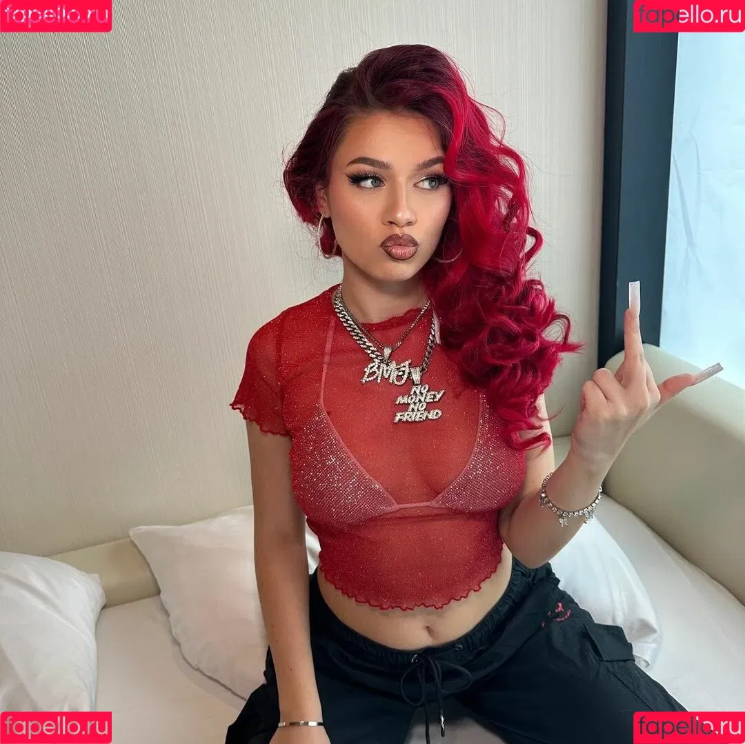 badmomzjay Onlyfans Photo Gallery 