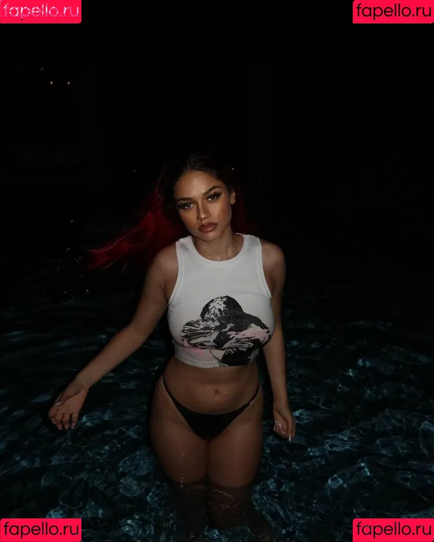 badmomzjay Onlyfans Photo Gallery 