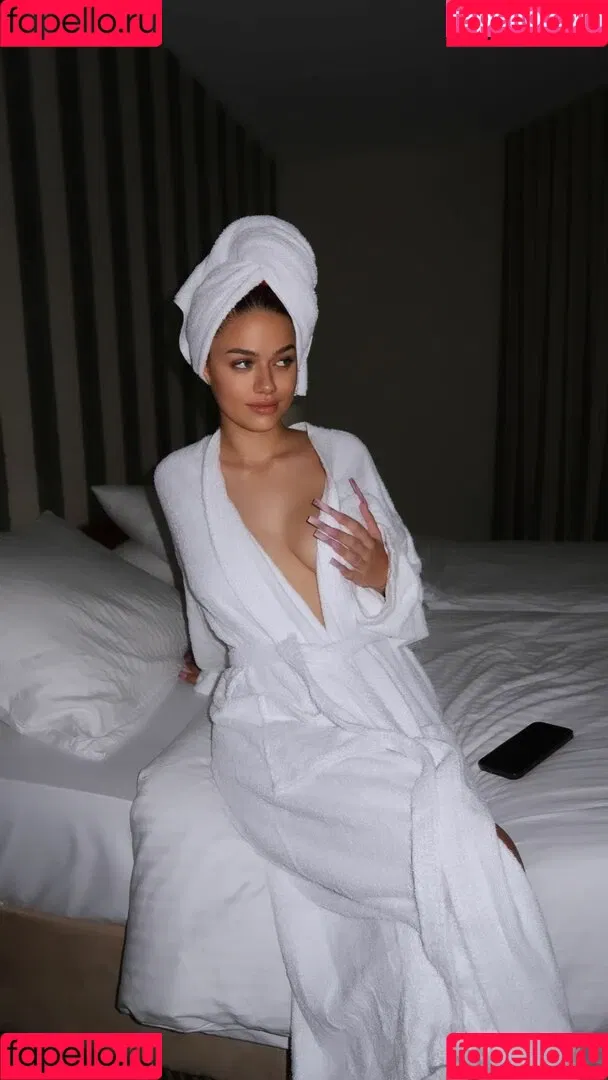 badmomzjay Onlyfans Photo Gallery 