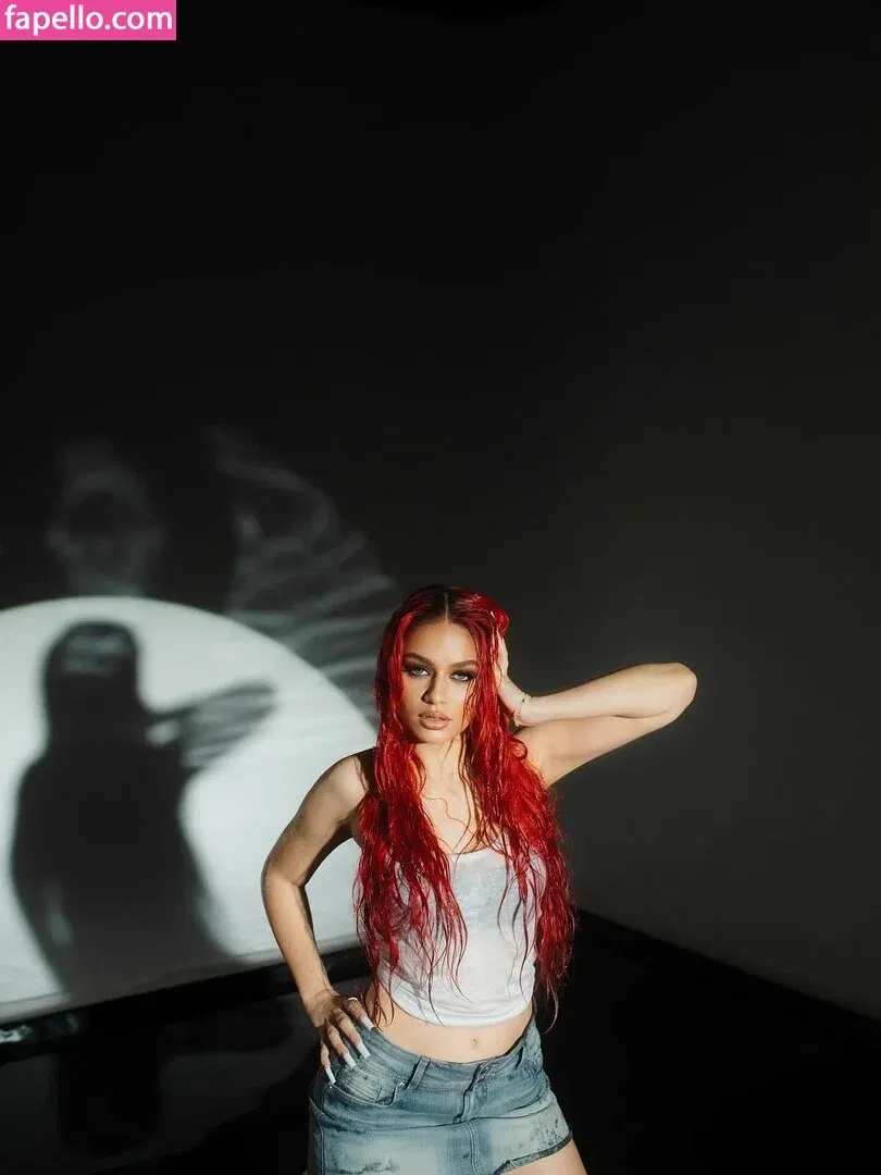 badmomzjay Onlyfans Photo Gallery 