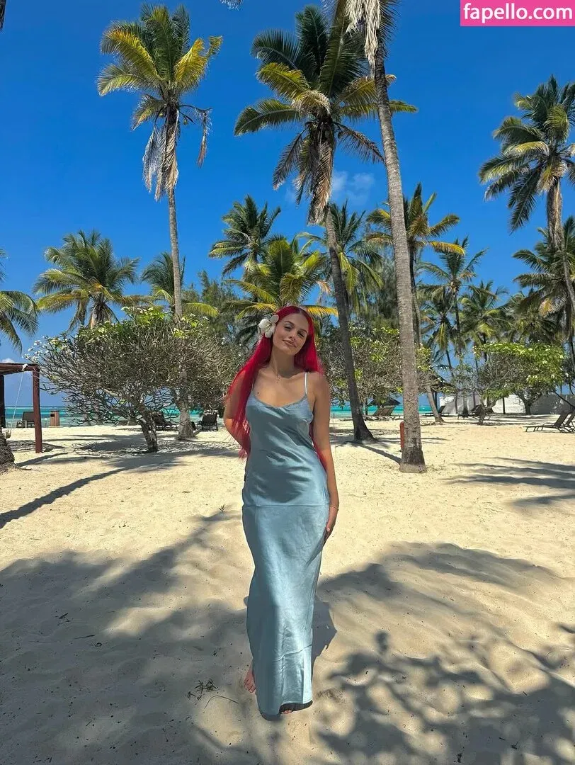 badmomzjay Onlyfans Photo Gallery 