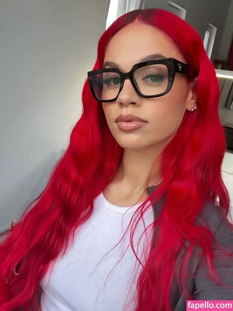 badmomzjay Onlyfans Photo Gallery 