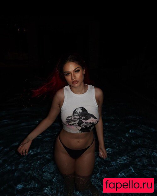 badmomzjay Onlyfans Photo Gallery 