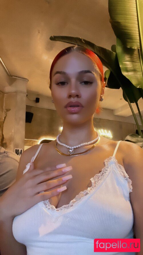 badmomzjay Onlyfans Photo Gallery 