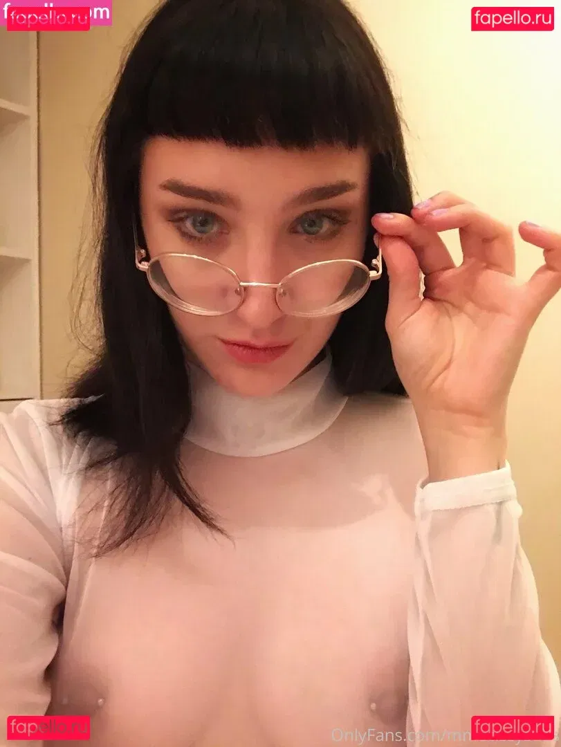 mmecissysubs Onlyfans Photo Gallery 